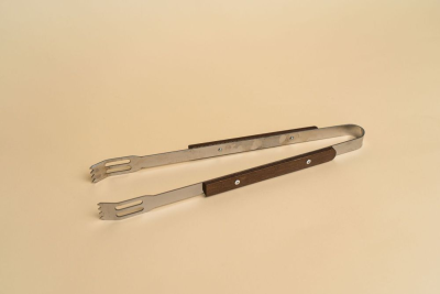 Щипцы для мяса 33см с дер.ручками