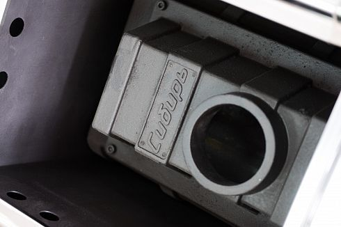 Фото Печь банная чугунная "Сибирь-24". Панорамная дверца (Конвекционная) в магазине Woodson Фото Печь банная чугунная "Сибирь-24". Панорамная дверца (Конвекционная) в магазине Woodson